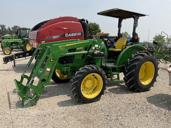 John Deere 5075E Tractor