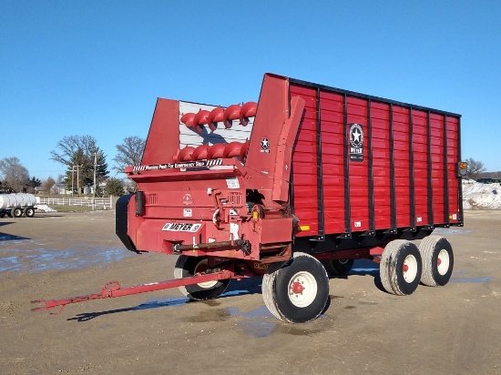 2010 Meyer 4516 Forage Wagon