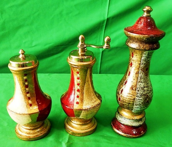 Wooden Italian Salt & Pepper grinder