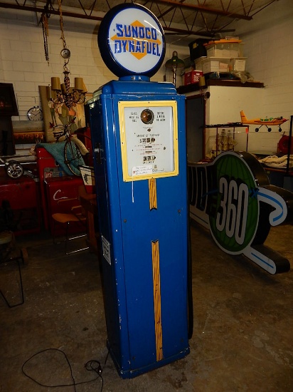 Martin & Schwartz Vintage Gas Pump Model 70