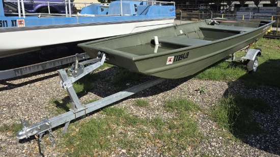 Alumacraft Flat Bottom John Boat - 14ft