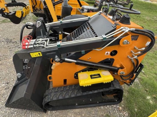 Landhero Mini Skid Steer