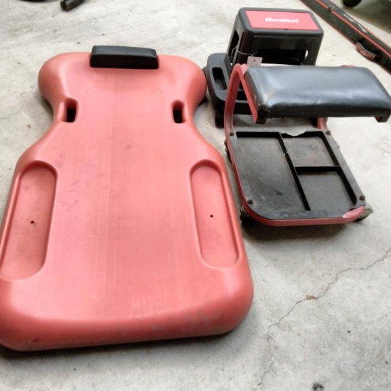 (3) Mechanic Seats & Creeper