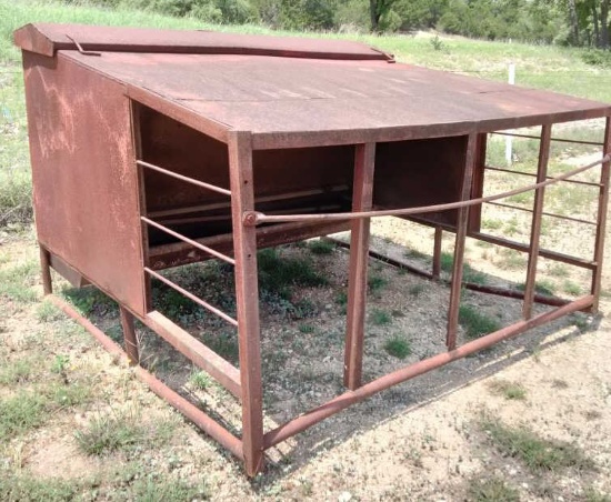 Metal Creep Feeder