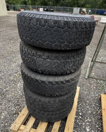 (5) Jeep Tires w/ Rims