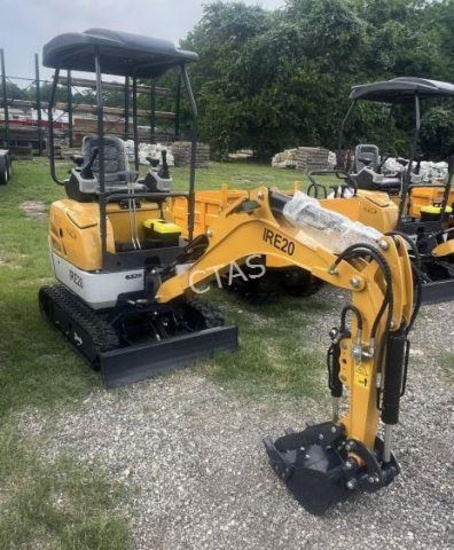 IRE20 - Mini Excavator w/ Hydraulic Thumb