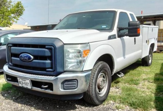 2015 Ford F-250 Truck w/ Service Bed