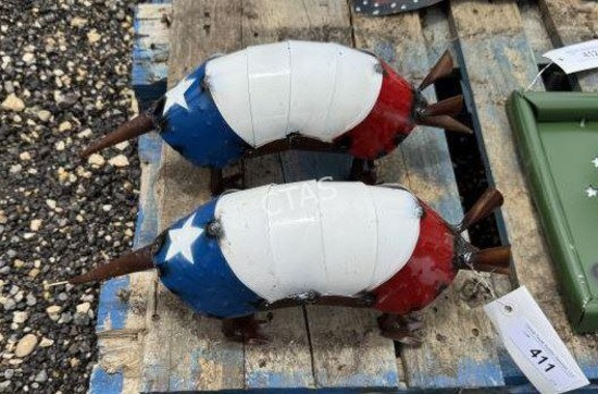 Metal Art  - Pair of Texas Armadillos