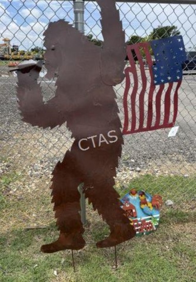 Metal Art  - Large Sasquach & American Flag