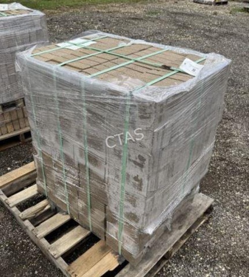 Everyday Life Dark Gray Pavers on Pallet