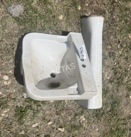 Porcelain Pedestal Sink