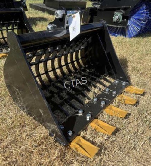 Mini Excavator 23" Toothed Rock Bucket