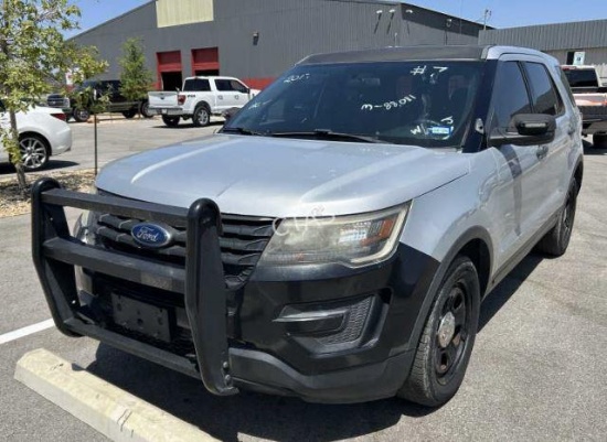 2017 Ford Explorer - Police Edition
