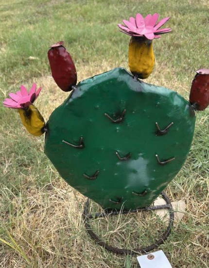 Metal Art - Small Cactus w/Colored Flowers