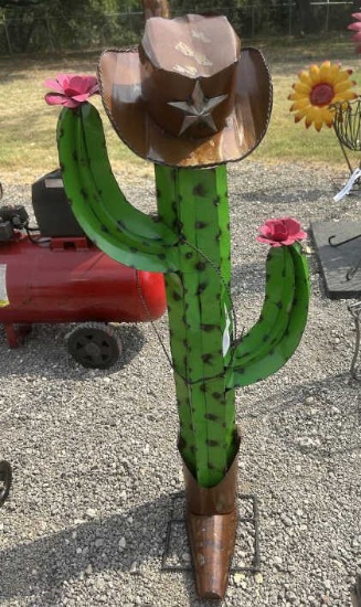 Metal Art - Large Cowboy Cactus