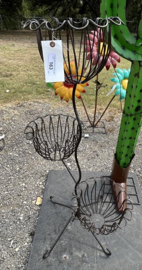 Metal Art - 3-Flower Pot Holder