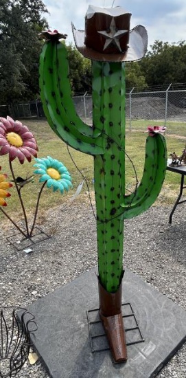 Metal Art - Large Cowboy Cactus