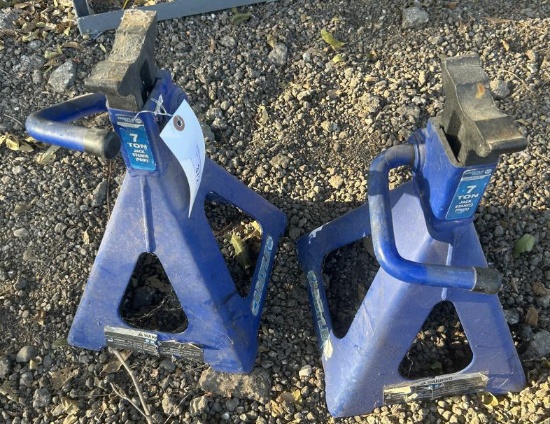 (2) Carlyle 7-Ton Jack Stands