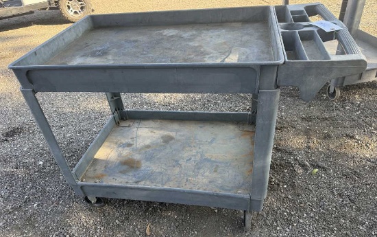 Rubber Maid Rolling Utility Cart