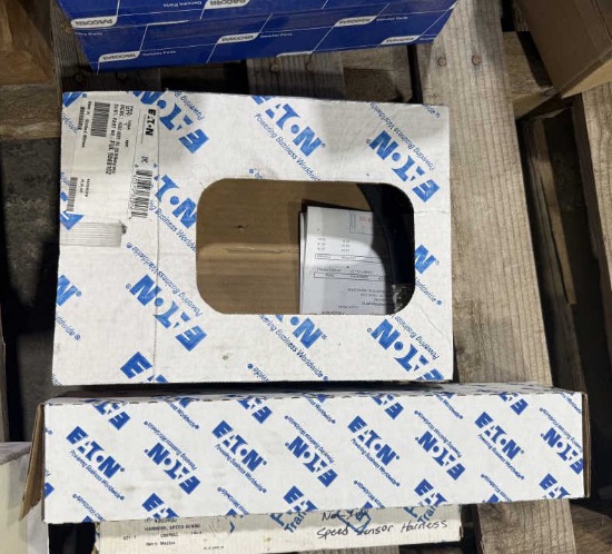 (2) Eaton Oil Hose Assmebly & Speed Sensor