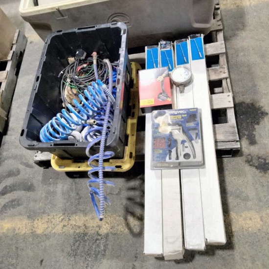 (4) Air Hose Supports, Air Fuel Ratio Gauge,