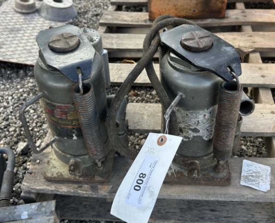 (2) 20 Ton Air/Hydraulic Bottle Jacks