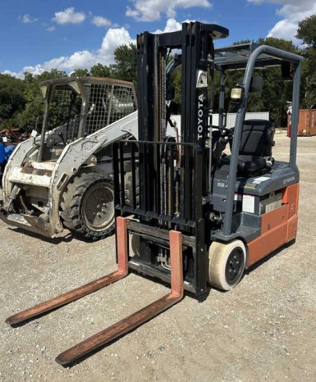 Toyota 3,000lb Lift Forklift