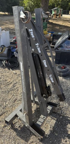 Pittsburgh Heavy Duty 2-Ton Folding Engine Crane