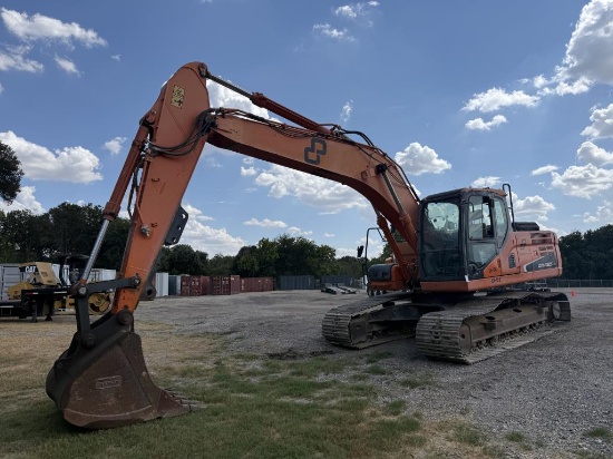 Doosan DX225LC-3 Hydraulic Excavator w/ 4' Bucket