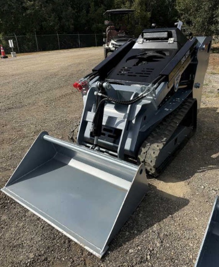 Kubota Diesel Mini Skid Steer - SSL1200