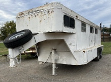 1980 Shop Made 25' Gooseneck Horse Trailer