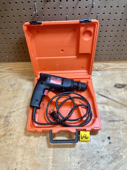 Skil 3/8" Drill with Case, Model 6340