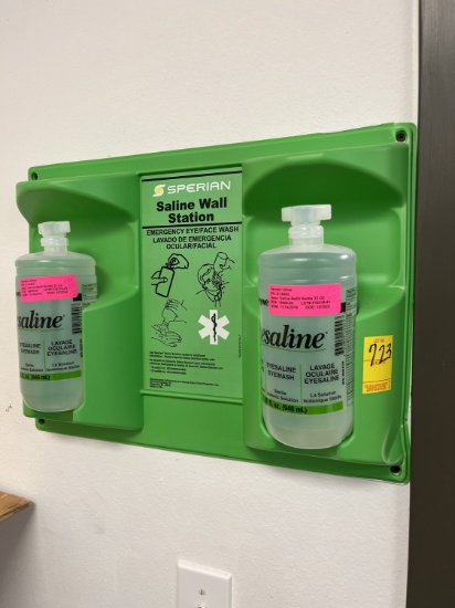 Sperian Saline Wall Station