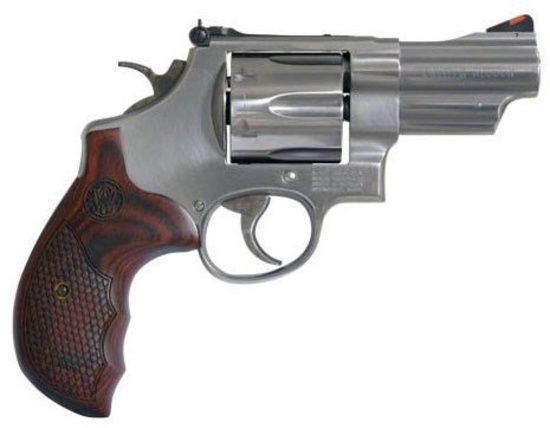 SMITH AND WESSON 629 DELUXE 44 MAGNUM, New In Box,MFG MDL #: 150715