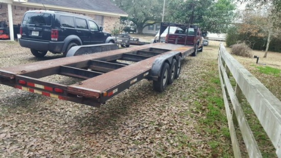 36' TWO CAR TRAILER, Gooseneck. located in Beaumont, Texas