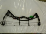 LEFT HANDED, Hoyt Carbon Matrix Compound Bow, Original Retail $1600. Used in Store Only.