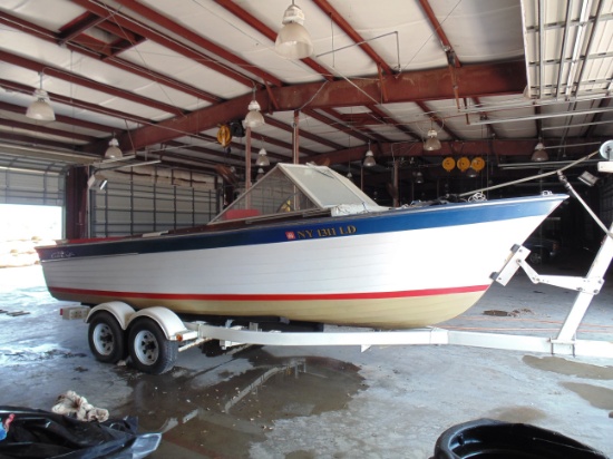 1966 Chris Craft Sea Skiff 22' Sportsman Boat, Located in Hempstead, Texas. Expected Hammer $25,000+