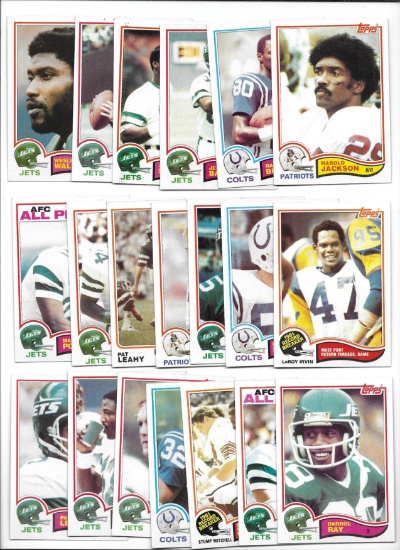 Lot of (19) Vintage 1982 Topps Football Cards