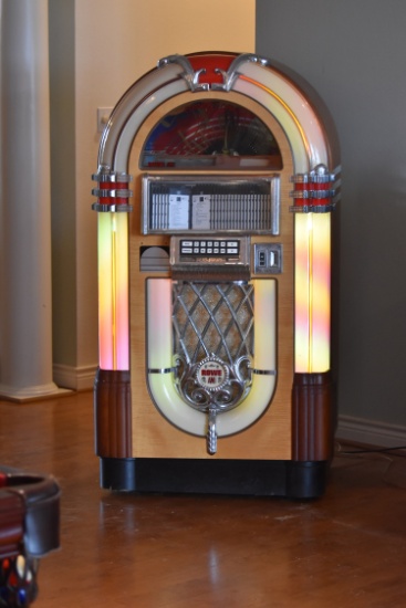 Located in NEW ULM, Texas:  Sept. 1997 Rowe Bubbler CD-RN Nostalgia Juke Box, Made in USA. Pick Up
