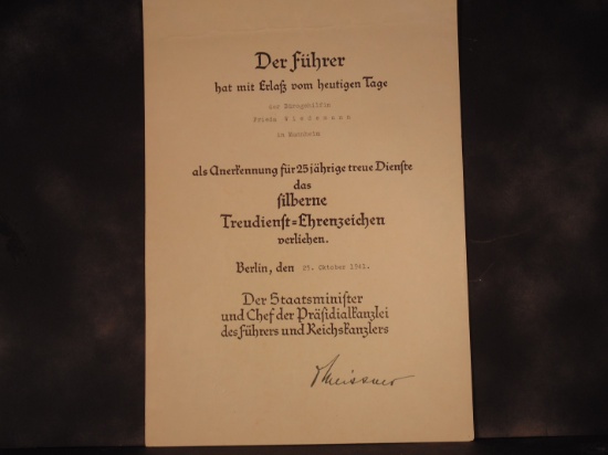 German Nazi Document to Frieda Wiedemann, October 25th, 1941. Facsimile Signature by Otto Meissner