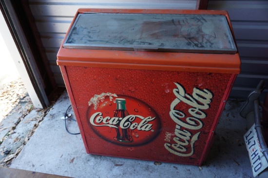 Coca Cola Lift Top Merchandiser, Refrigerated, Cooler, 110V, Untested. Was working when removed from