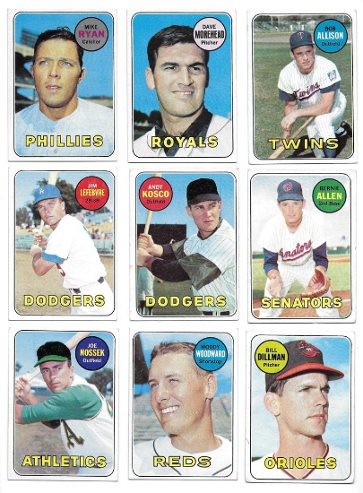 Two Card Lot of Hall of Famer Carl Yastrzemski Cards!