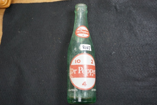 vintage 10-2-4 Dr Pepper Bottle, 8"H 6.5 oz, minnesota bottle. 1930's