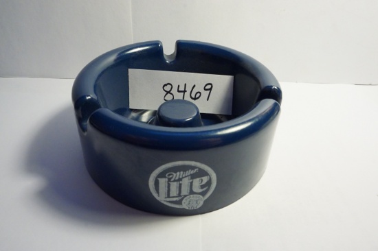 3.75" Miller Lite plastic Ash Tray, Un-Used.