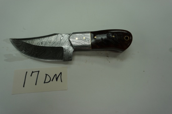 Handmade Damascus Blade Knife with Ram Horn Handle.