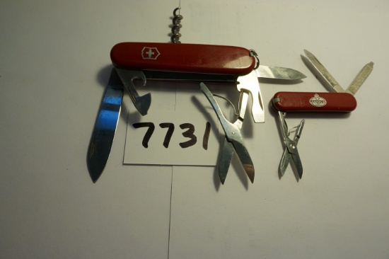 TWO (2) Victorinox (Switzerland) Knives, closed 3.5" & 2.25", Both One Money, Estate Find.