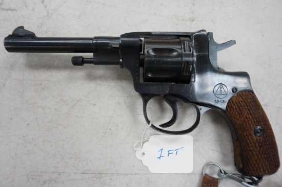 Frydek, Texas Estate Find! Model 1895 Russian Nagant Revolver, marked 1945, Serial # RX685. 7.62x39