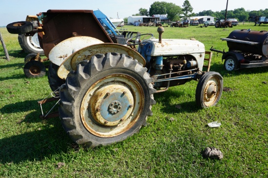 9N Ford Tractor, NOT RUNNING