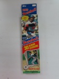 1983 Topps Baseball Stickers, 30 Album Stickers, Vend Pack.