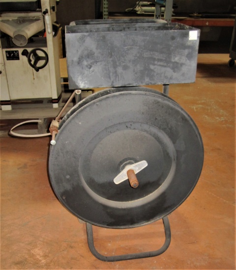 Strapping Station